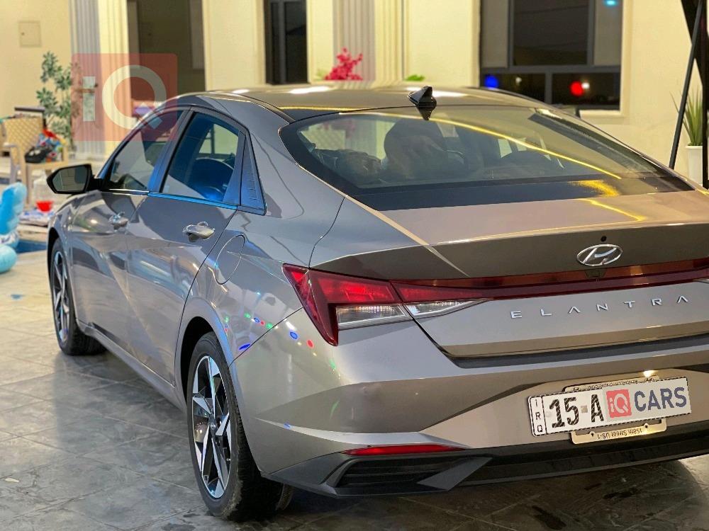 هیوندای ئەلەنترا